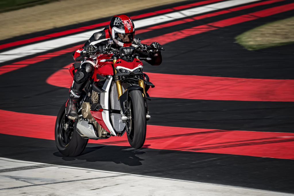Марка Ducati обновила дилерскую сеть в России Марка Ducati обновила дилерскую сеть в России